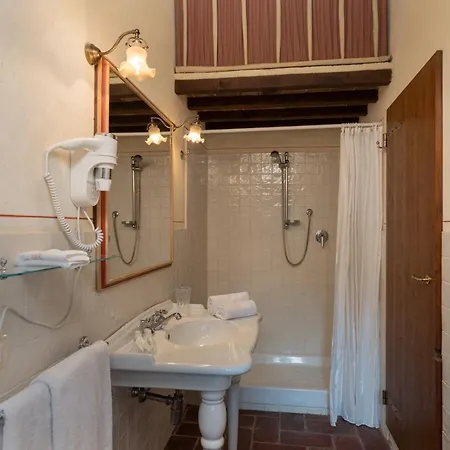 Di Alberi Villa *